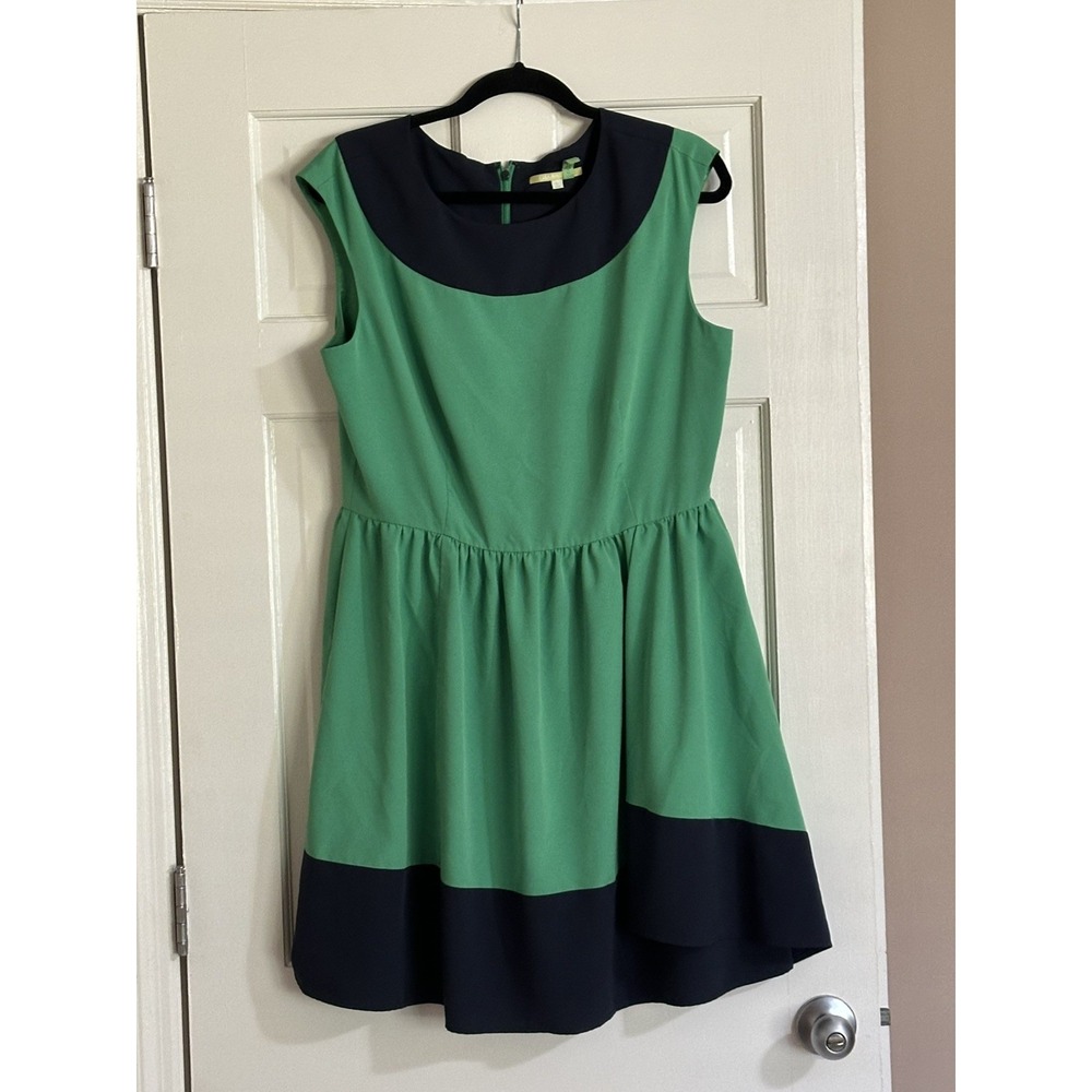 Gianni Bini Women's Green Navy Fit Flare Dress Dry Clean Only Size Large